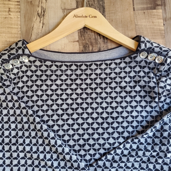 Croft & Barrow gray black butterfly pattern 3/4 sleeve top button down sz small - Picture 11 of 13